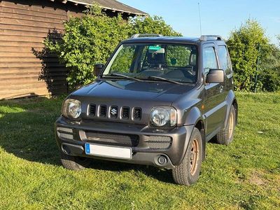 Usata Suzuki Jimny 86 CV (63 kW) 2009 Grigio SUV
