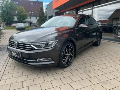 Używany VW Passat Comfortline 150 KM (110 kW) 2017 Brązowy Sedan/Limuzyna
