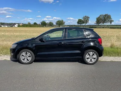 Gebraucht VW Polo Life 90 PS (66 kW) 2013 Schwarz Kleinwagen