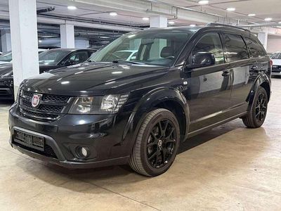 Second-hand Fiat Freemont Black Code 170 CP (125 kW) 2015 Negru SUV