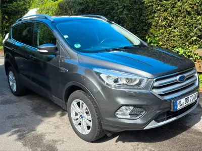 Gebraucht Ford Kuga 120 PS (88 kW) 2019 Grau SUV