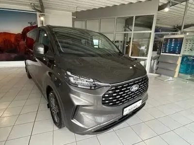 Gebraucht Ford Tourneo Titanium 136 PS (100 kW) 2025 Grau Van / Kleinbus