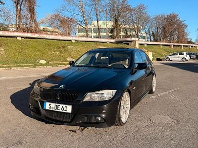 Gebraucht BMW 320 170 PS (125 kW) 2010 Schwarz Limousine