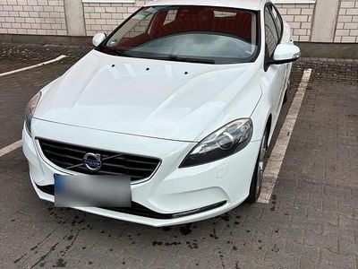 Gebraucht Volvo V40 150 PS (110 kW) 2013 Weiß Limousine