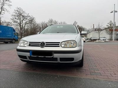 Silber Gebraucht 2004 VW Golf IV Kombi | 1.500 € (Guter Preis)