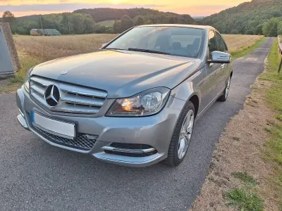 Gebraucht Mercedes C200 Avantgarde 184 PS (135 kW) 2013 Grau Limousine