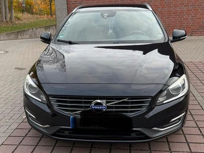 Gebraucht Volvo V60 181 PS (133 kW) 2014 Schwarz Kombi