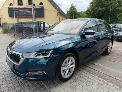 Gebraucht Skoda Octavia Style 150 PS (110 kW) 2021 Blau Kombi