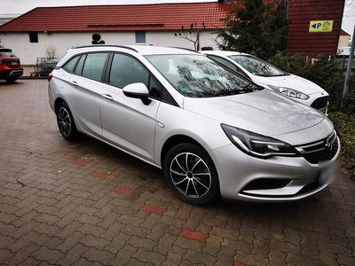 Używany Opel Astra 110 KM (80 kW) 2019 Srebrny Kombi