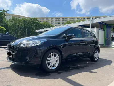 Gebraucht Ford Fiesta 101 PS (74 kW) 2017 Schwarz Kleinwagen