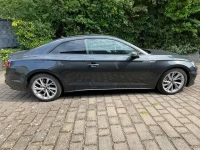 Gebraucht Audi A5 Advanced 204 PS (150 kW) 2021 Grau Coupé