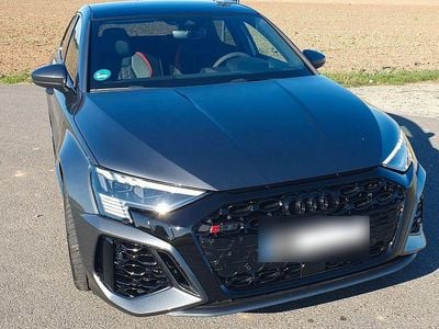 Gebraucht Audi RS3 Ambiente 400 PS (294 kW) 2022 Grau Limousine