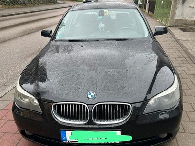Second-hand BMW 523 177 CP (130 kW) 2005 Berlinǎ