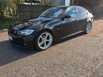 Second-hand BMW 320 163 CP (119 kW) 2005 Negru Berlinǎ