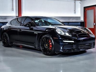 Second-hand Porsche Panamera Edition 310 CP (228 kW) 2016 Negru Hatchback