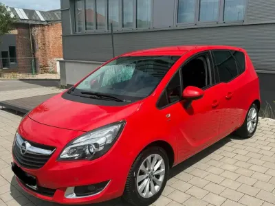 Gebraucht Opel Meriva 120 PS (88 kW) 2016 Rot Van / Kleinbus