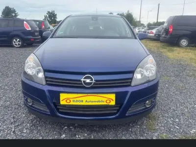 Gebraucht Opel Astra 105 PS (77 kW) 2004 Blau Limousine
