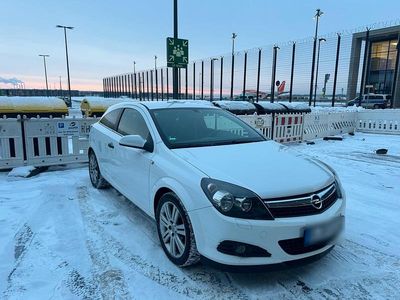 Gebraucht Opel Astra GTC 116 PS (85 kW) 2006 Weiß Coupé