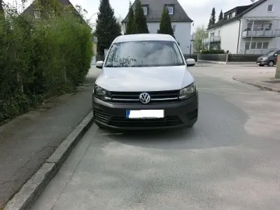 Gebraucht VW Caddy Trendline 102 PS (75 kW) 2015 Candyweiß Van / Kleinbus