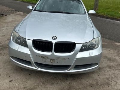 gebraucht BMW 318 E90 i