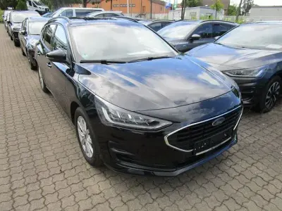 Gebraucht Ford Focus Cool & Connect 125 PS (91 kW) 2022 Schwarz Kombi