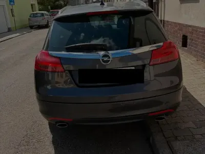 Gebraucht Opel Insignia 260 PS (191 kW) 2010 Grau Kombi