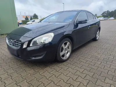 Gebraucht Volvo S60 163 PS (119 kW) 2010 Grau Limousine