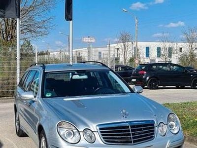 Second-hand Mercedes E200 Avantgarde 184 CP (135 kW) 2006 Argintiu Break