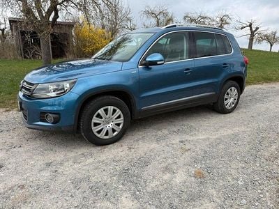 Gebraucht VW Tiguan Life 177 PS (130 kW) 2014 Blau SUV