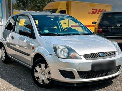 Usata Ford Fiesta 69 CV (50 kW) 2007 Argento Utilitaria