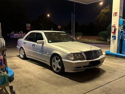 Mercedes C240