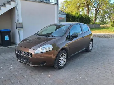 Gebraucht Fiat Punto 65 PS (47 kW) 2009 Braun Kleinwagen