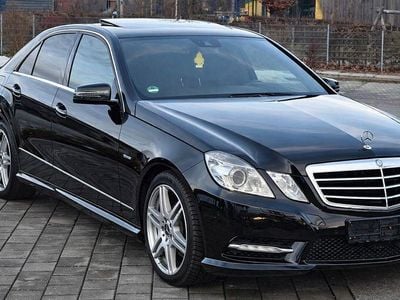 Schwarz Gebraucht 2012 Mercedes E300 Avantgarde Limousine | 11.390 € (Fairer Preis)