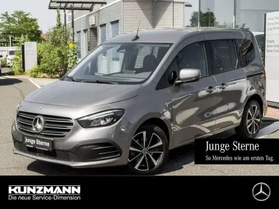 Gebraucht Mercedes T180 Progressive 116 PS (85 kW) 2025 Grau Van / Kleinbus