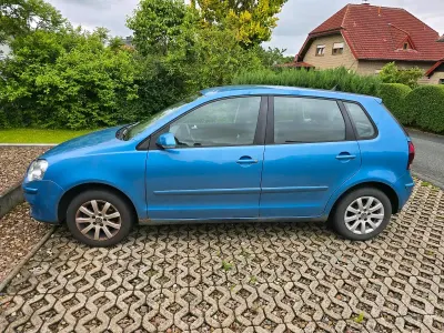 Gebraucht VW Polo 75 PS (55 kW) 2006 Blau Kleinwagen