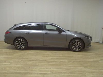 Gebraucht Mercedes CLA200 Shooting Brake Progressive 150 PS (110 kW) 2023 Schwarz Kombi