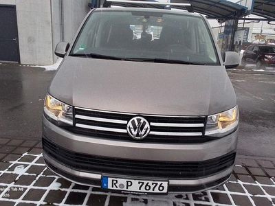 Grau Gebraucht 2019 VW Multivan Highline Van | 41.000 € (Teuer)