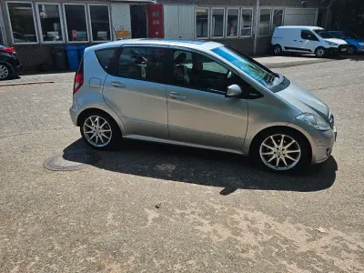Gebraucht Mercedes A160 Avantgarde 82 PS (60 kW) 2010 Silber Limousine