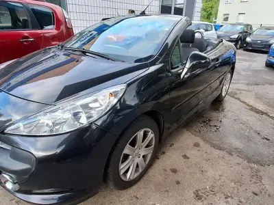Gebraucht Peugeot 207 Sport 120 PS (88 kW) 2009 Schwarz Cabrio