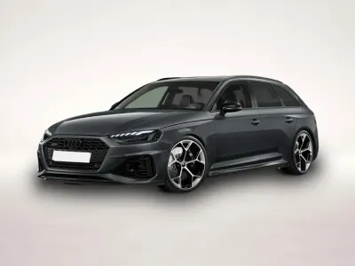 Gebraucht Audi RS4 Competition 450 PS (330 kW) 2024 Manufacturer Kombi