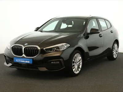 Gebraucht BMW 120 Advantage 190 PS (139 kW) 2023 Saphirschwarz metallic Kleinwagen