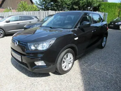 Gebraucht SsangYong Tivoli 128 PS (94 kW) 2017 Schwarz SUV