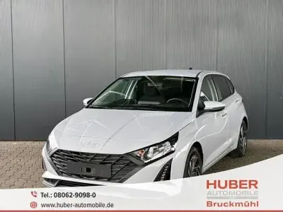 Neu Hyundai i20 Pure 79 PS (58 kW) 2025 Phantom black Kleinwagen