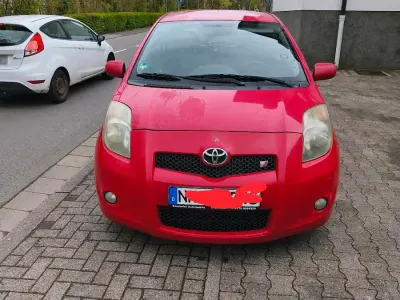 Gebraucht Toyota Yaris 133 PS (97 kW) 2008 Rot Kleinwagen