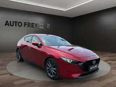 Gebraucht Mazda 3 Selection 122 PS (89 kW) 2019 Rot Limousine