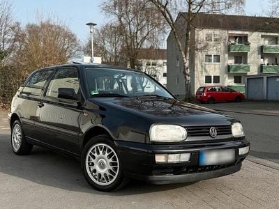 Gebraucht VW Golf III 75 PS (55 kW) 1997 Schwarz Kleinwagen