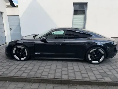 Gebraucht Porsche Taycan Black Edition 319 kW (435 PS) 2024 Schwarz Limousine