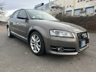 Gebraucht Audi A3 Design 140 PS (102 kW) 2013 Grau Limousine