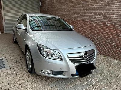 Gebraucht Opel Insignia 220 PS (161 kW) 2010 Silber Limousine