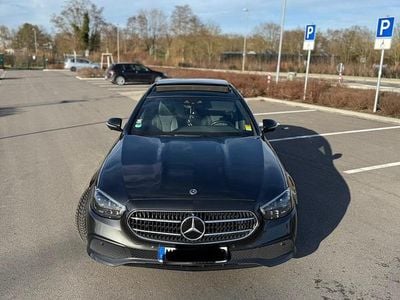 Gebraucht Mercedes E220 Avantgarde 194 PS (142 kW) 2021 Grau Kombi